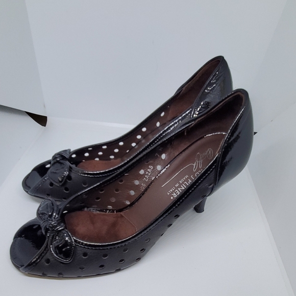 Donald J. Pliner Zazas black cut out shoe 7 - Picture 3 of 5